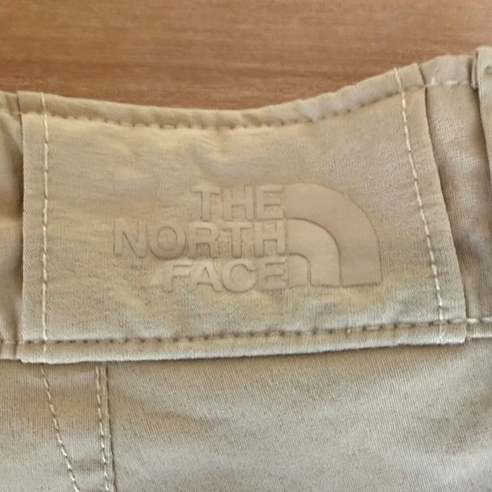 The North Face Men's Beige Khaki Chino Shorts Casual Flat Front 34 7in.